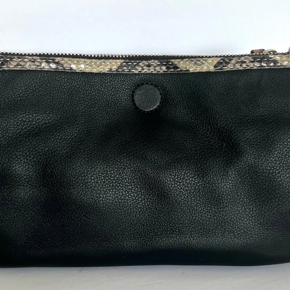 NWT Snakeskin Reversible Faux Leather Clutch Bag - Picture 4 of 6
